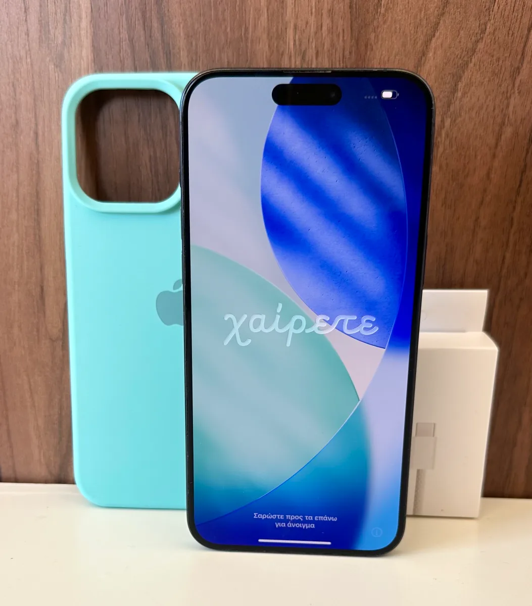 iPhone 15 Pro Max in Blue Titanium, photo 1 of 4