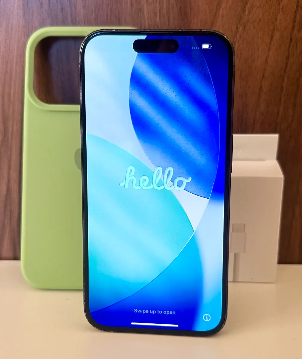 iPhone 15 Pro, Black Titanium, 128ГБ