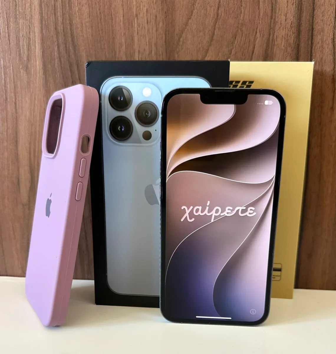iPhone 13 Pro цвета Sierra Blue, фото 1 из 5