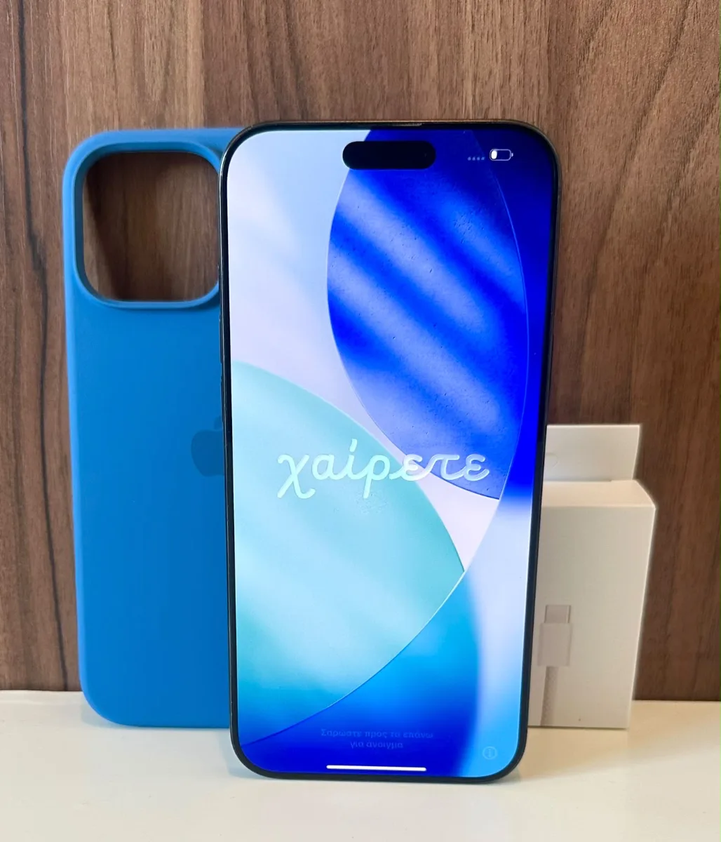 iPhone 16 Pro Max цвета Black Titanium, фото 1 из 4
