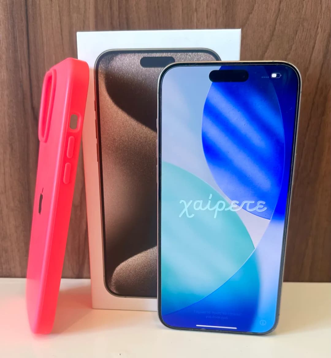 iPhone 15 Pro Max цвета Natural Titanium, фото 1 из 4