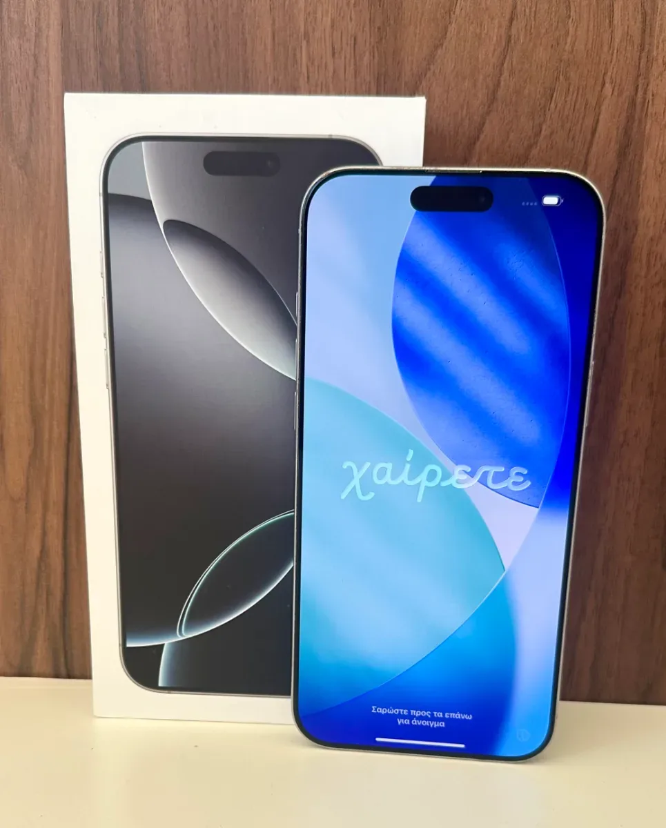 iPhone 16 Pro Max σε White Titanium, φωτογραφία 1 από 4