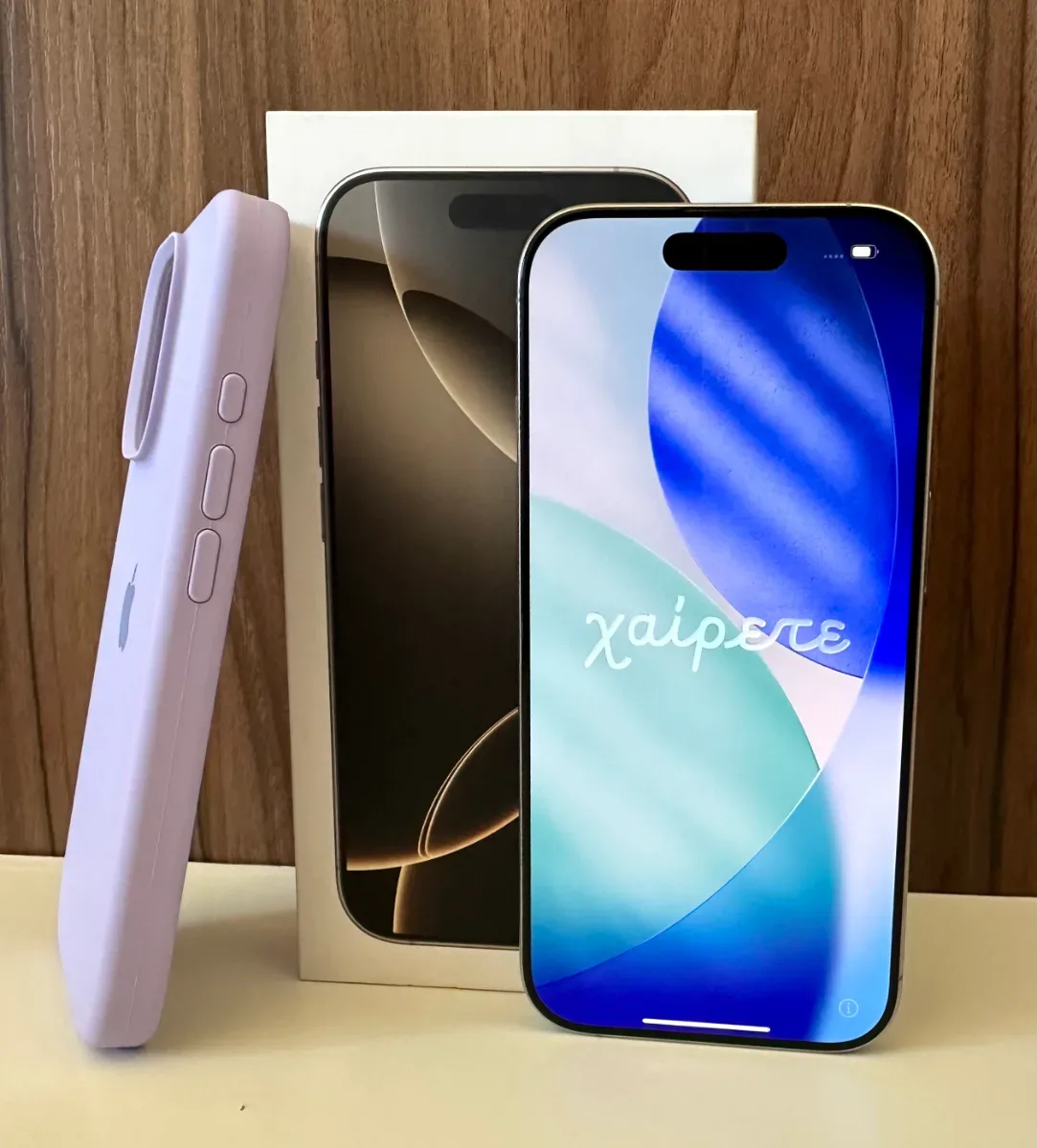 iPhone 16 Pro σε Natural Titanium, φωτογραφία 1 από 4