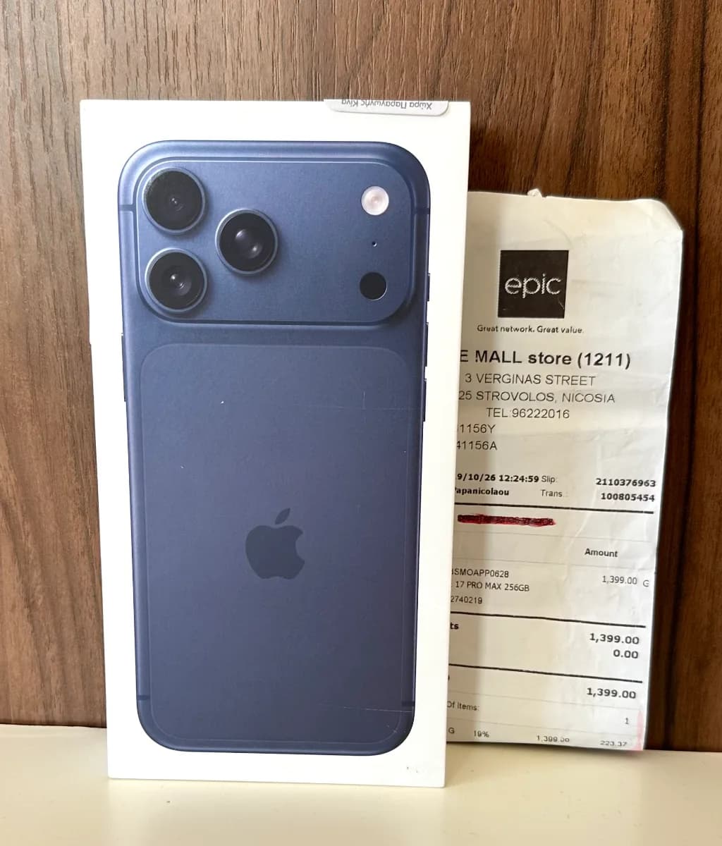 iPhone 17 Pro Max цвета Deep Blue, фото 1 из 2