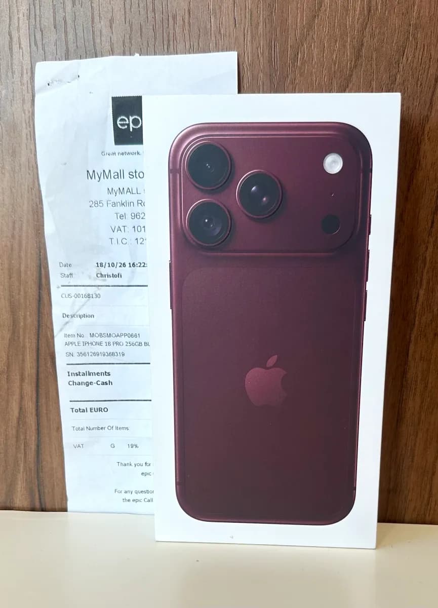 iPhone 18 Pro цвета Burgundy, фото 1 из 2