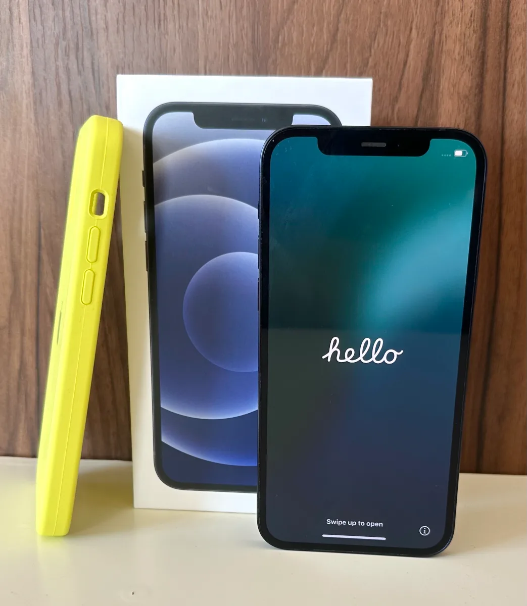 iPhone 12, Black, 64GB