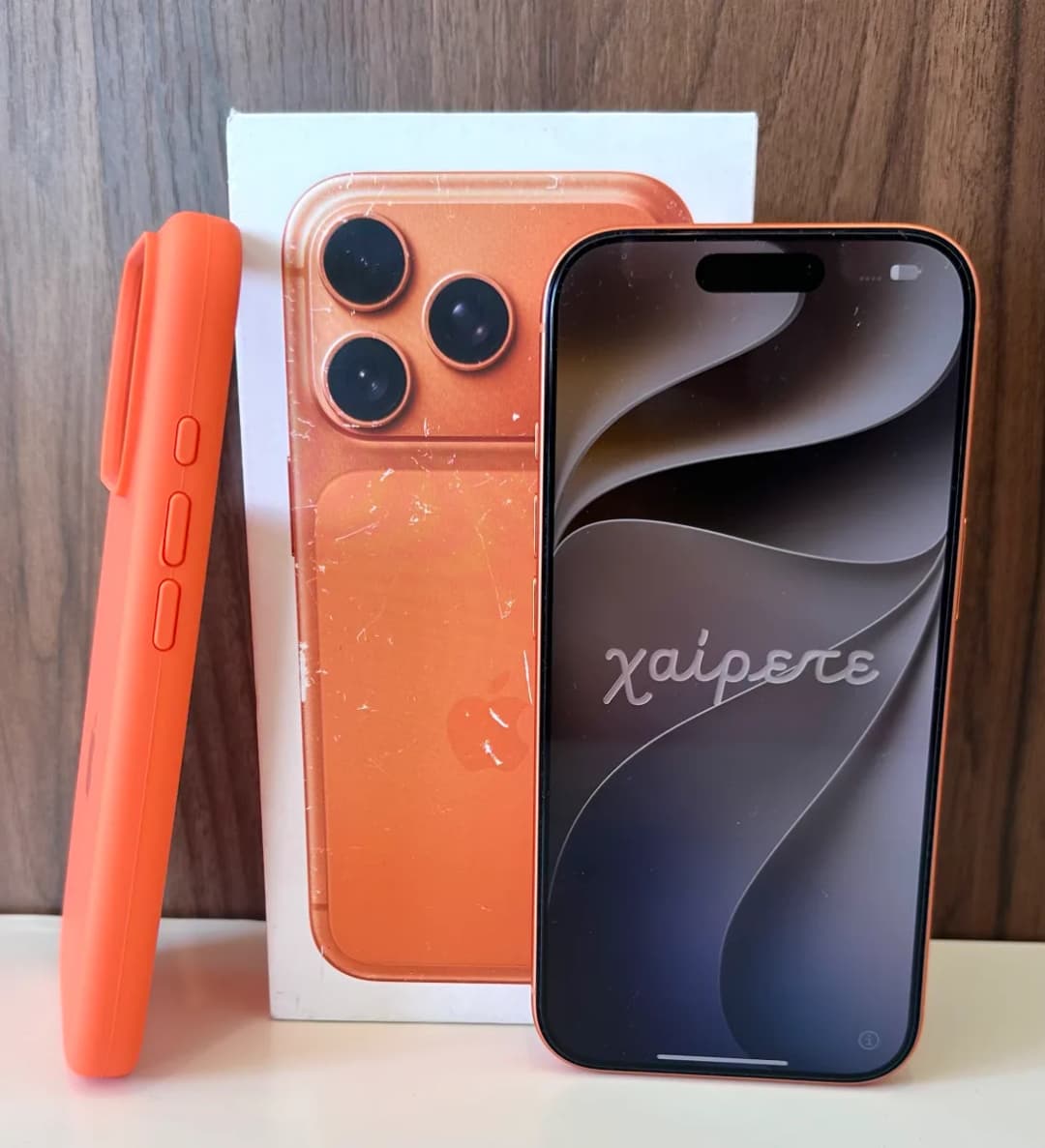 iPhone 17 Pro in Cosmic Orange, photo 1 of 4