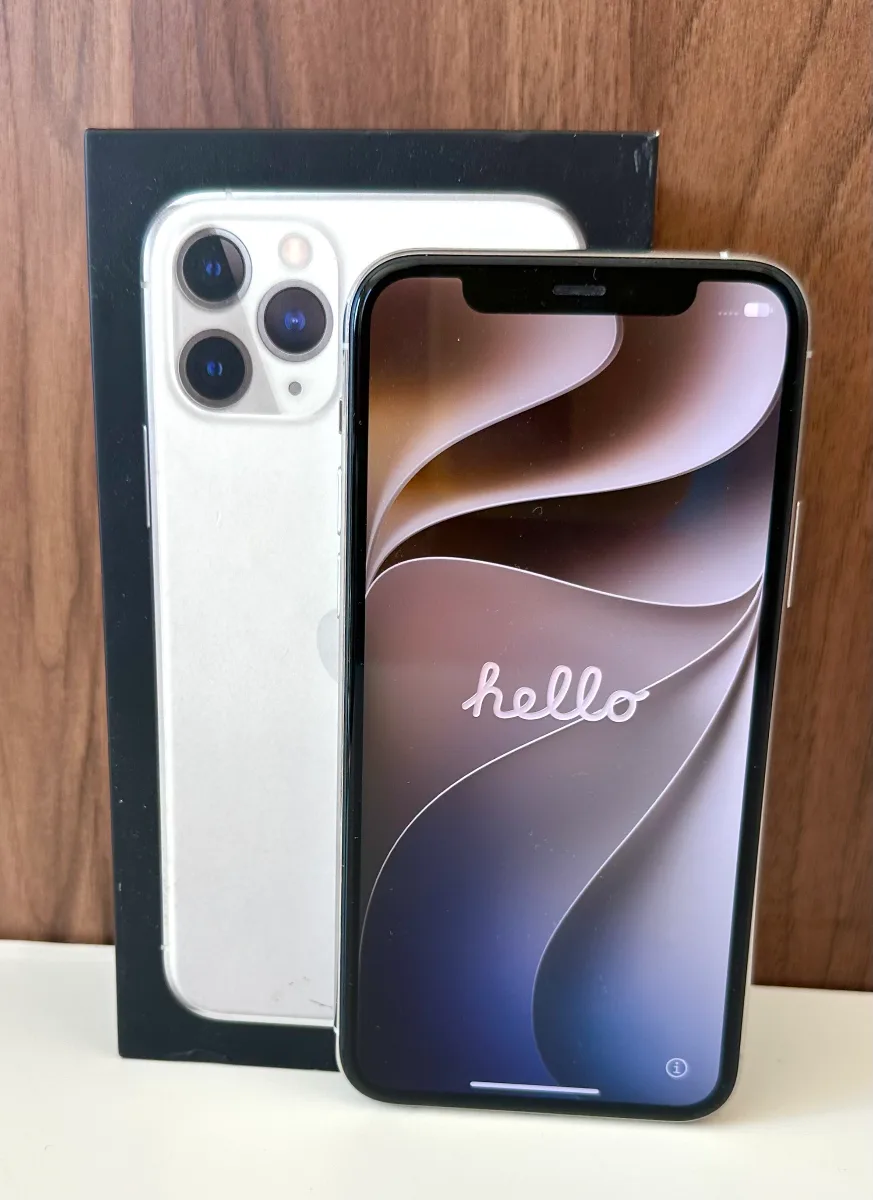 iPhone 11 Pro in Silver, photo 1 of 4