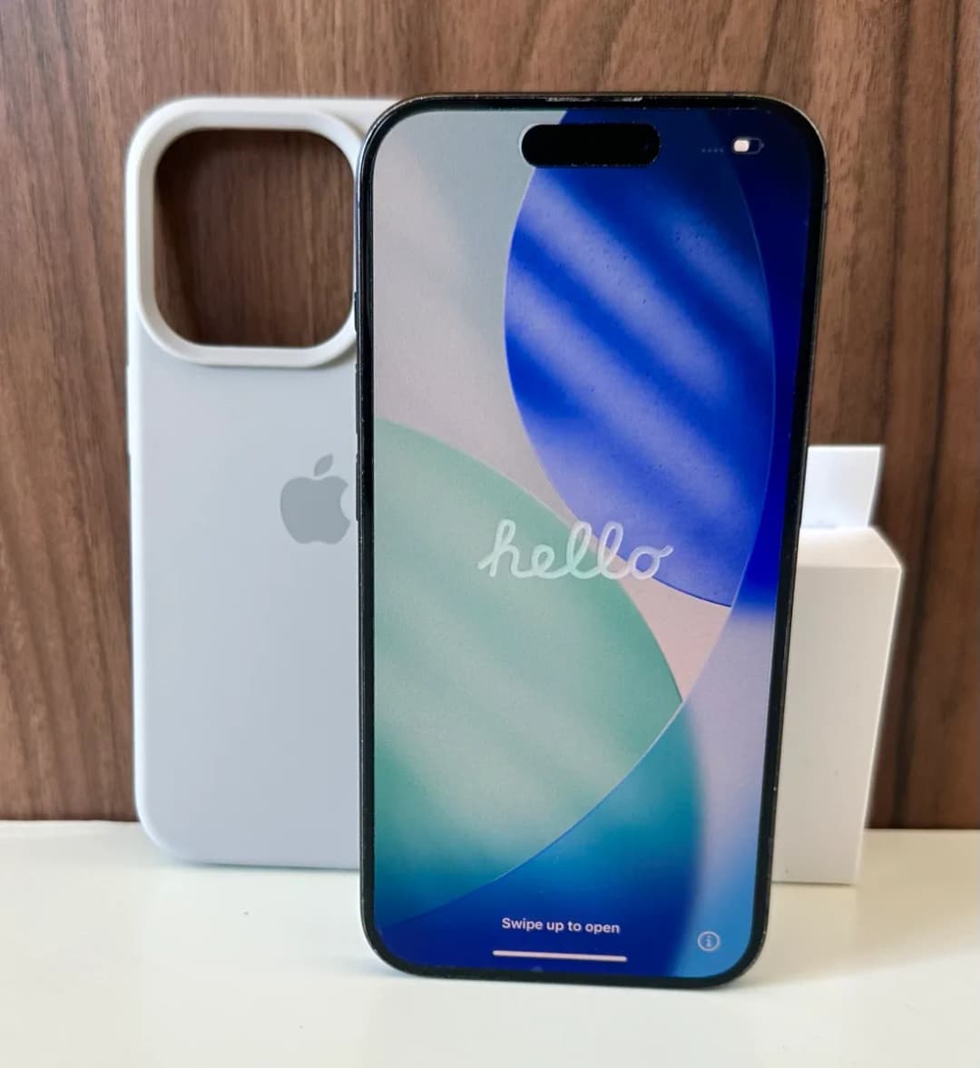 iPhone 15 Pro in Blue Titanium, photo 1 of 4