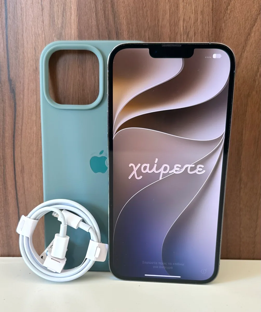 iPhone 13 Pro Max цвета Sierra Blue, фото 1 из 4